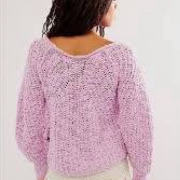 Free People… Soft Pink In a Seirl Sweater Sweater - Picture 1 of 8
